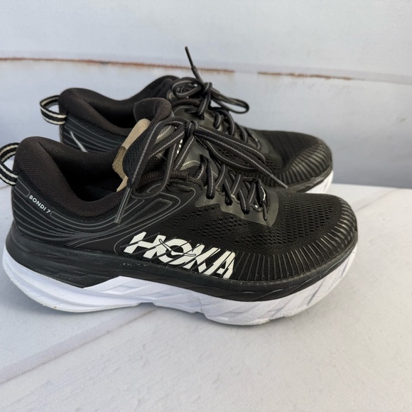 HOKA One One Bondi 7 Women’s Size 7 Black/White Mesh Running Shoes - Picture 1 of 9